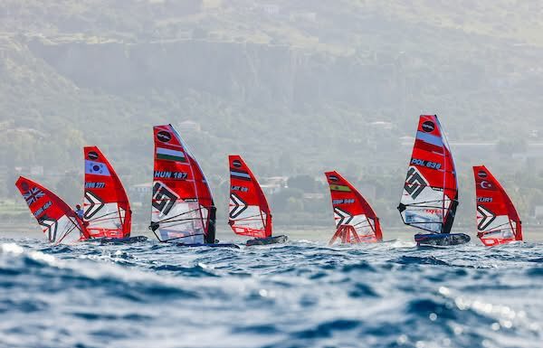 IQFoil Avrupa Şampiyonası Sicilya’da Sona Erdi: Peleg ve Van Opzeeland Avrupa Şampiyonu, Türk Sporcularımızdan Başarı